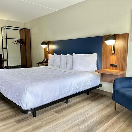 La Quinta Inn By Wyndham Huntsville Research Park Esterno foto
