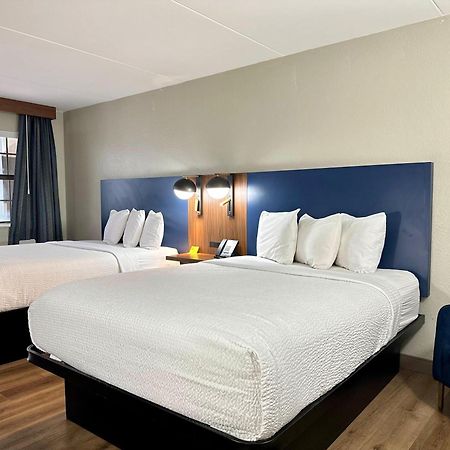 La Quinta Inn By Wyndham Huntsville Research Park Esterno foto