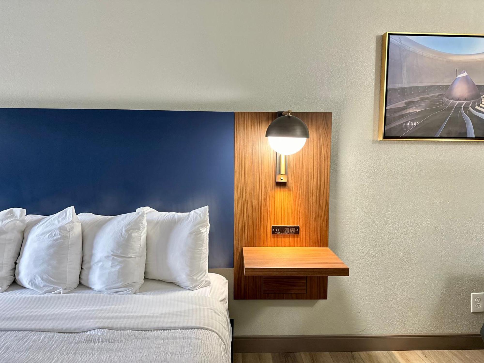 La Quinta Inn By Wyndham Huntsville Research Park Esterno foto