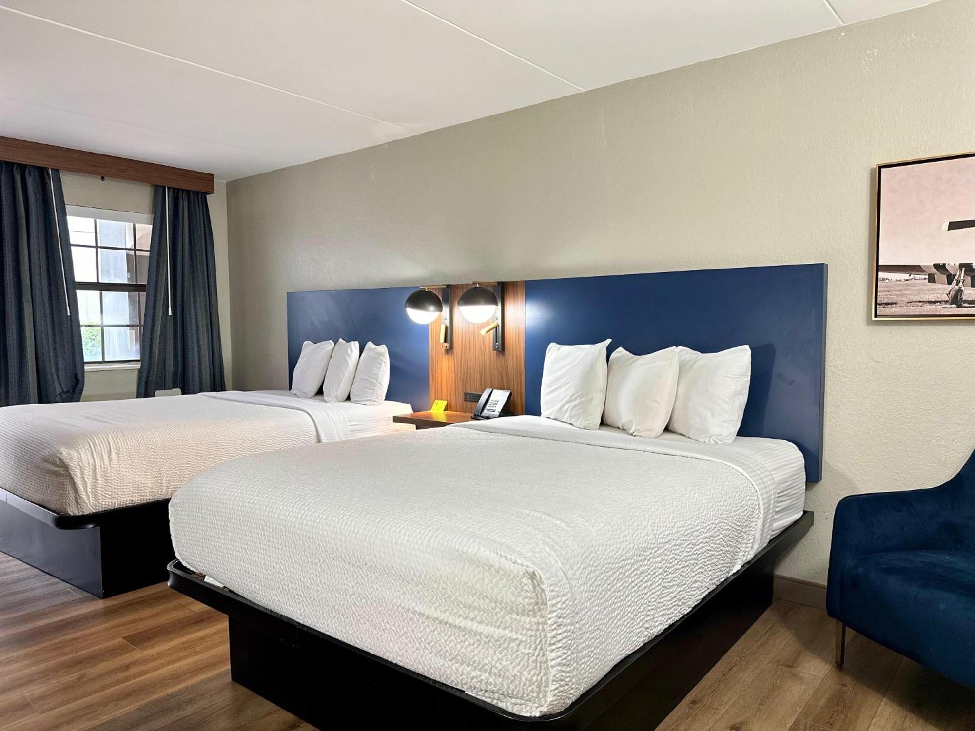 La Quinta Inn By Wyndham Huntsville Research Park Esterno foto