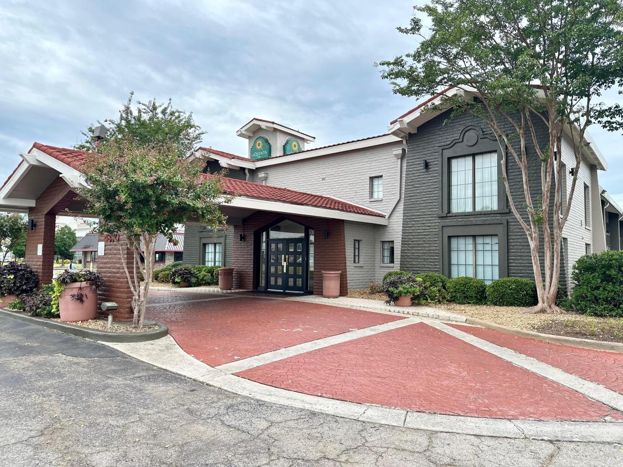 La Quinta Inn By Wyndham Huntsville Research Park Esterno foto