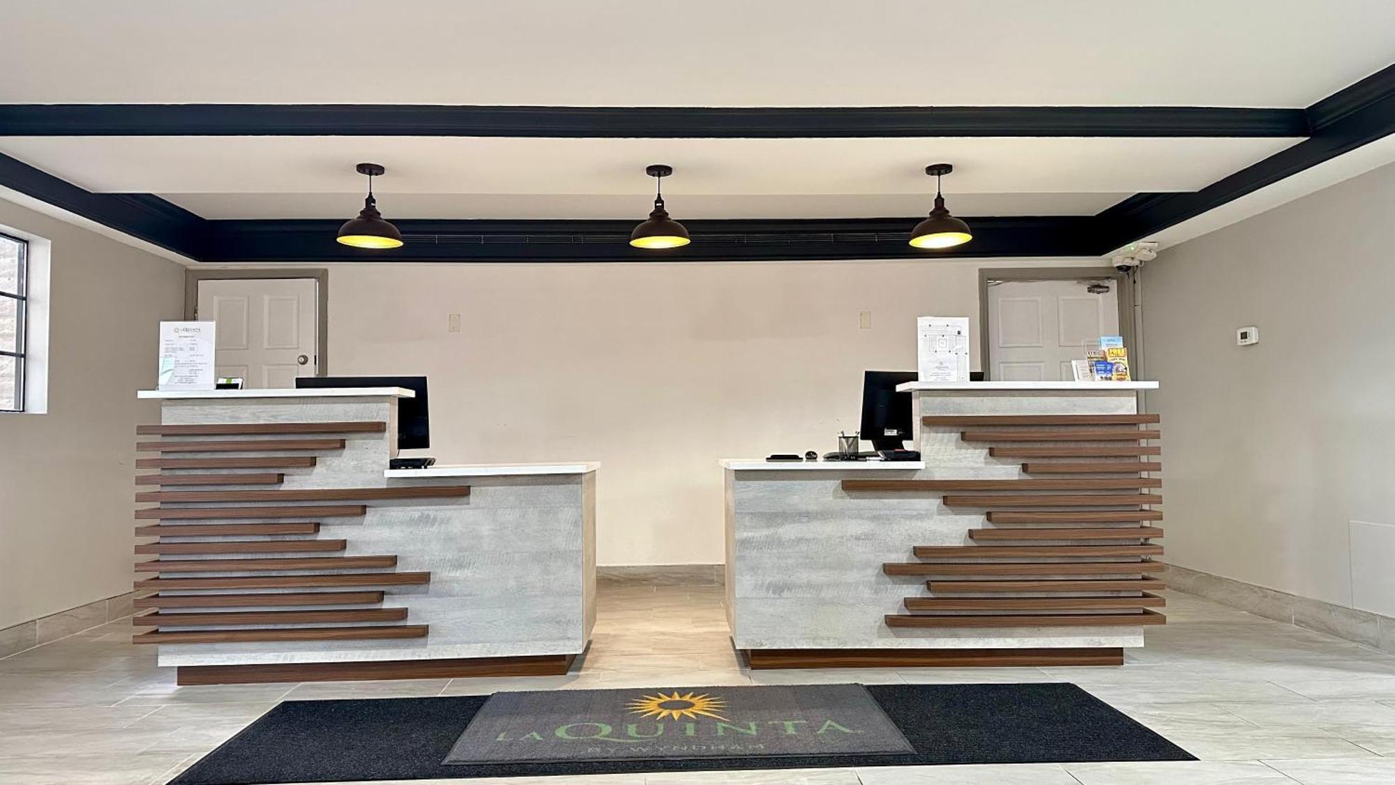 La Quinta Inn By Wyndham Huntsville Research Park Esterno foto