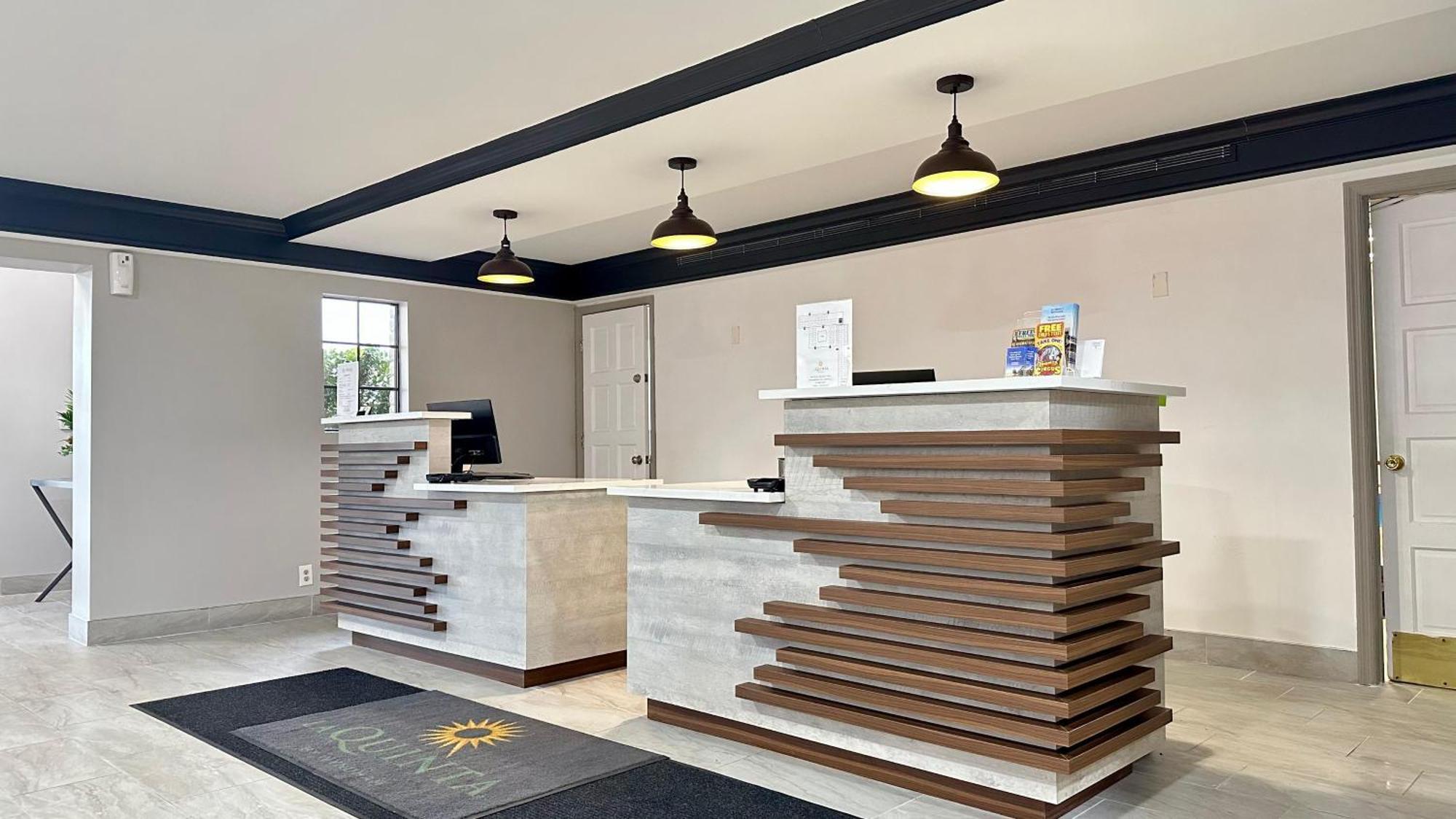 La Quinta Inn By Wyndham Huntsville Research Park Esterno foto