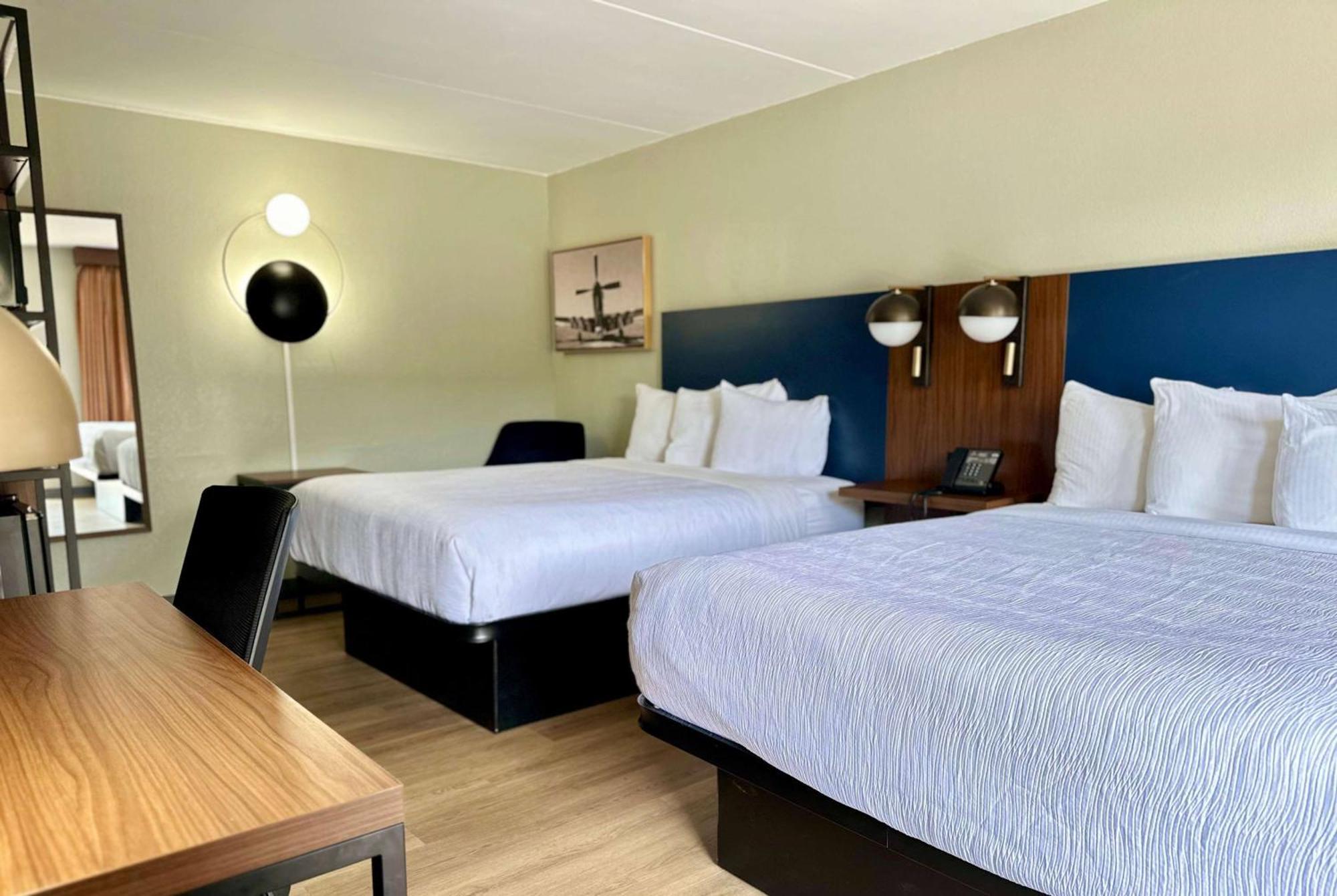 La Quinta Inn By Wyndham Huntsville Research Park Esterno foto