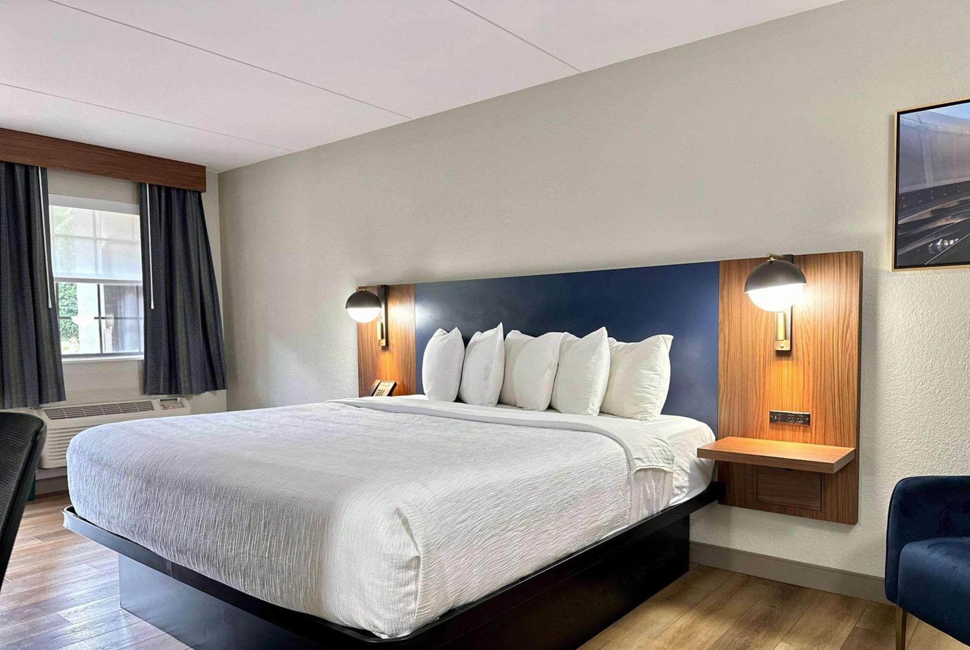 La Quinta Inn By Wyndham Huntsville Research Park Esterno foto