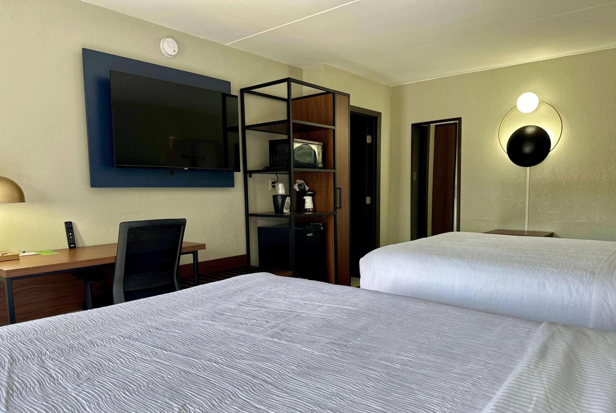La Quinta Inn By Wyndham Huntsville Research Park Esterno foto