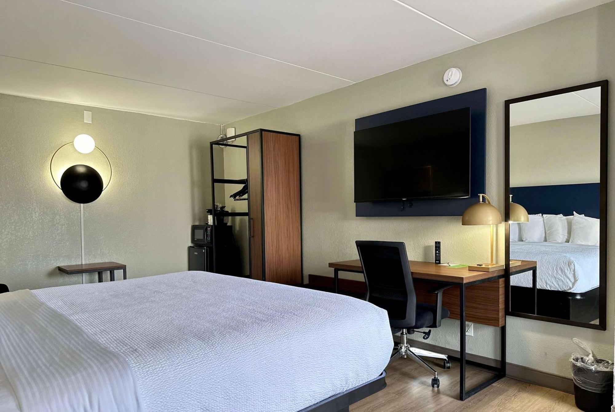 La Quinta Inn By Wyndham Huntsville Research Park Esterno foto
