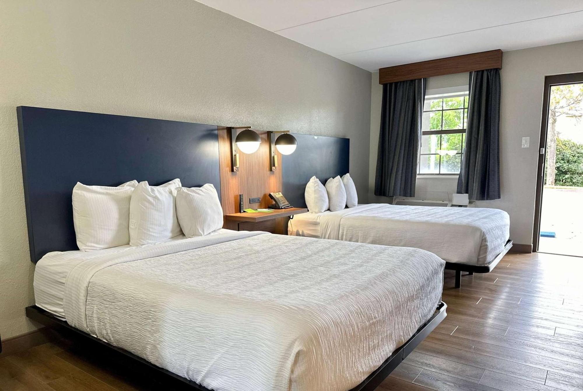 La Quinta Inn By Wyndham Huntsville Research Park Esterno foto