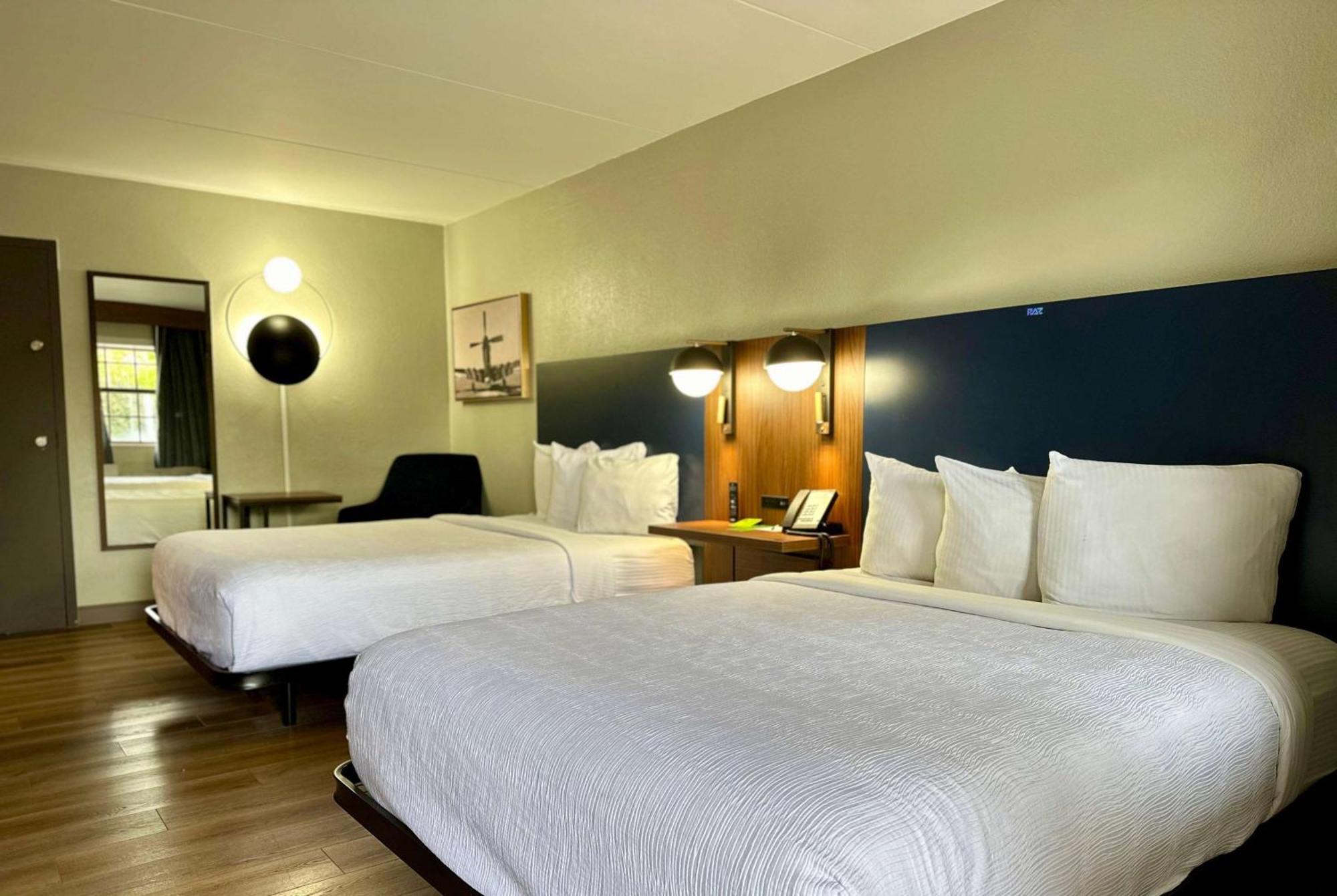 La Quinta Inn By Wyndham Huntsville Research Park Esterno foto