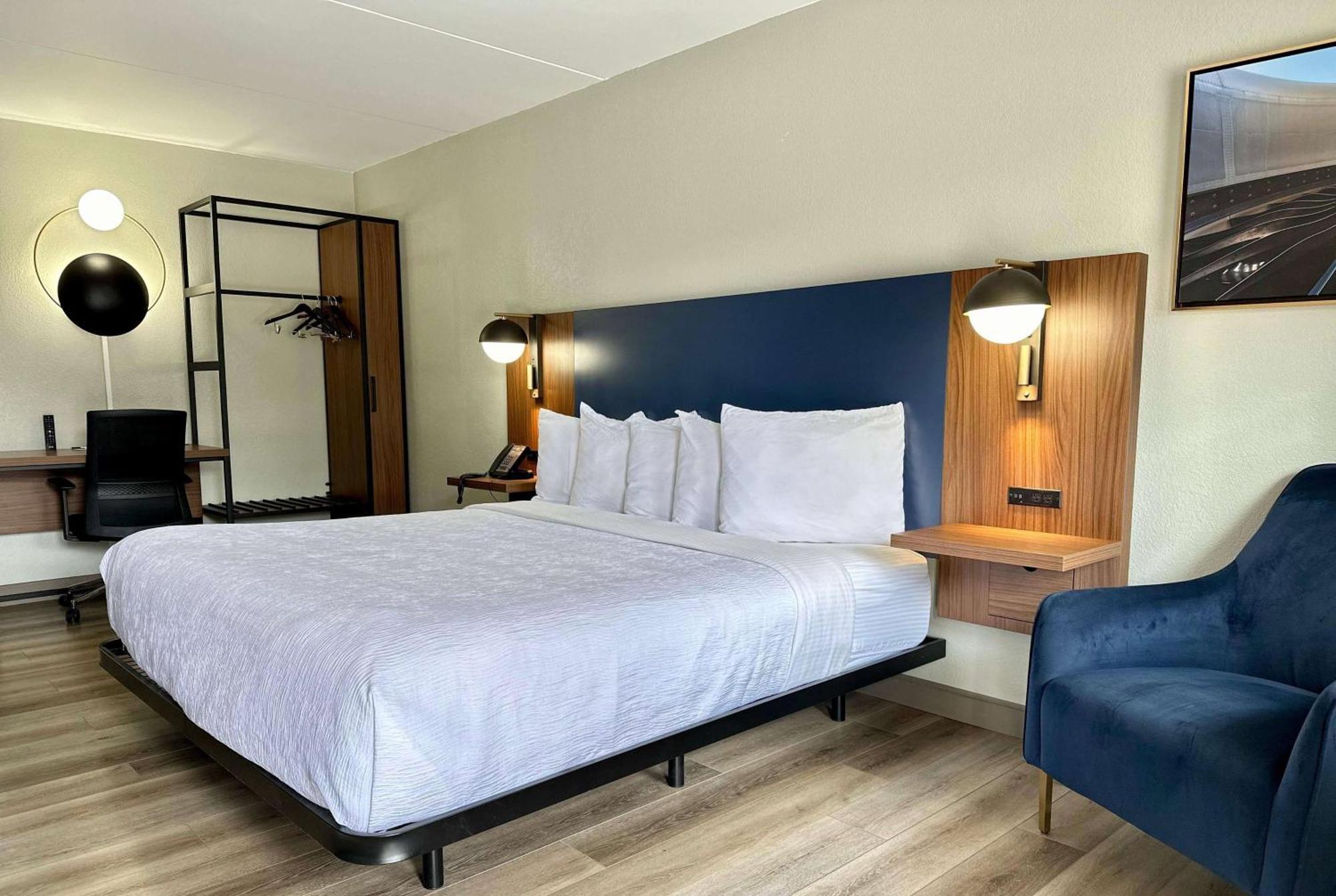 La Quinta Inn By Wyndham Huntsville Research Park Esterno foto