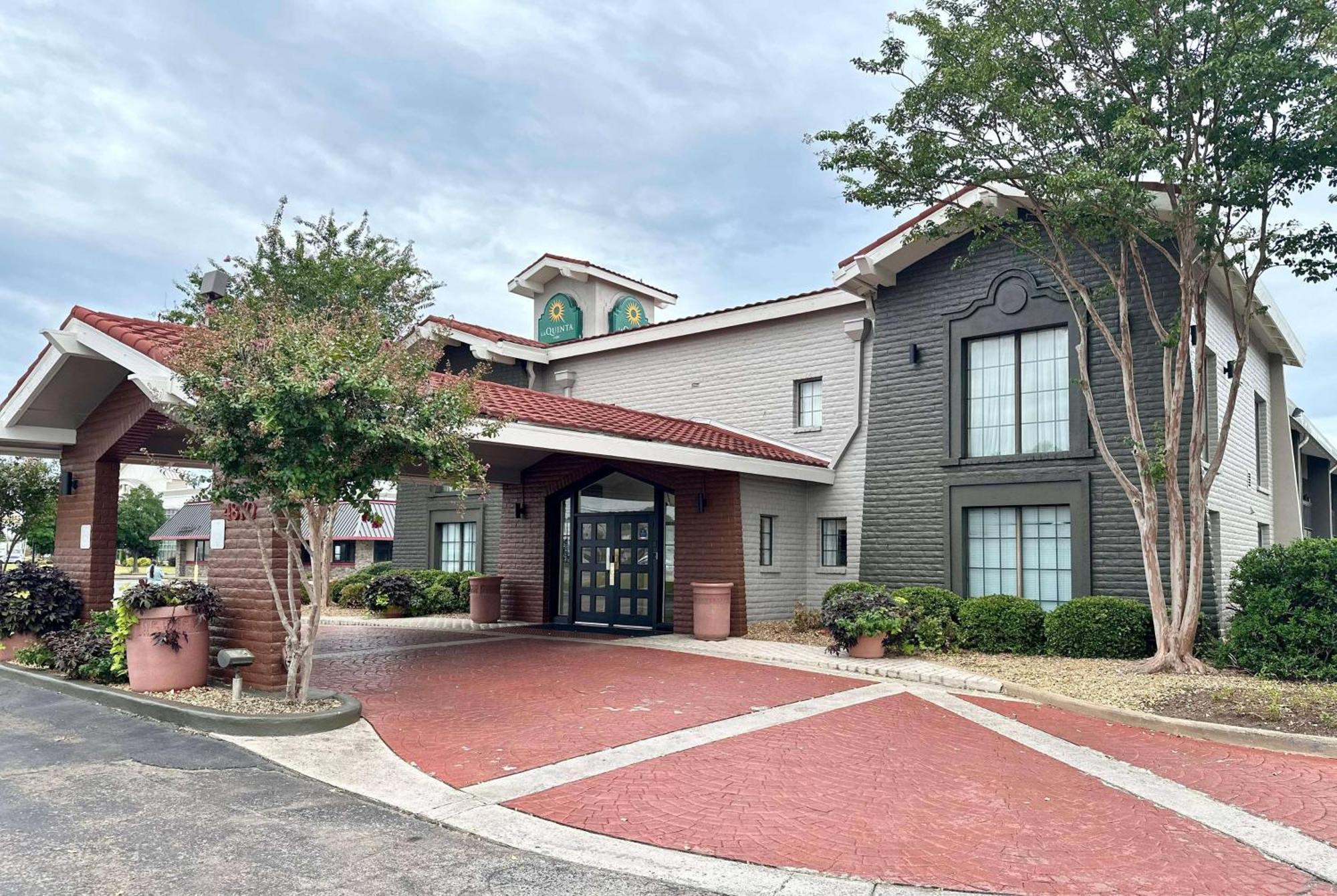La Quinta Inn By Wyndham Huntsville Research Park Esterno foto